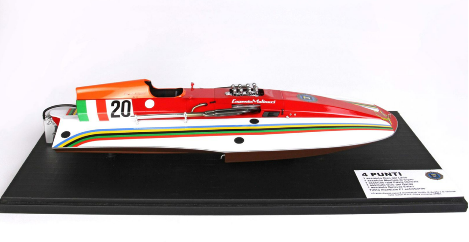 BBR 1:18 Molinari 4 Spot Motorboat Limited