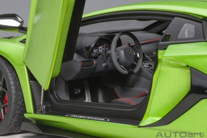 AUTOART LAMBORGHINI AVENTADOR SVJ (79178) 1:18