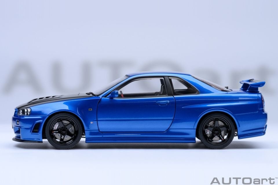 AUTOART NISSAN SKYLINE GT-R (R34) Z-TUNE 1:18 (77460)