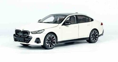 1:18 Minichamps 2023 BMW 5-SERIES i5 (G60)
