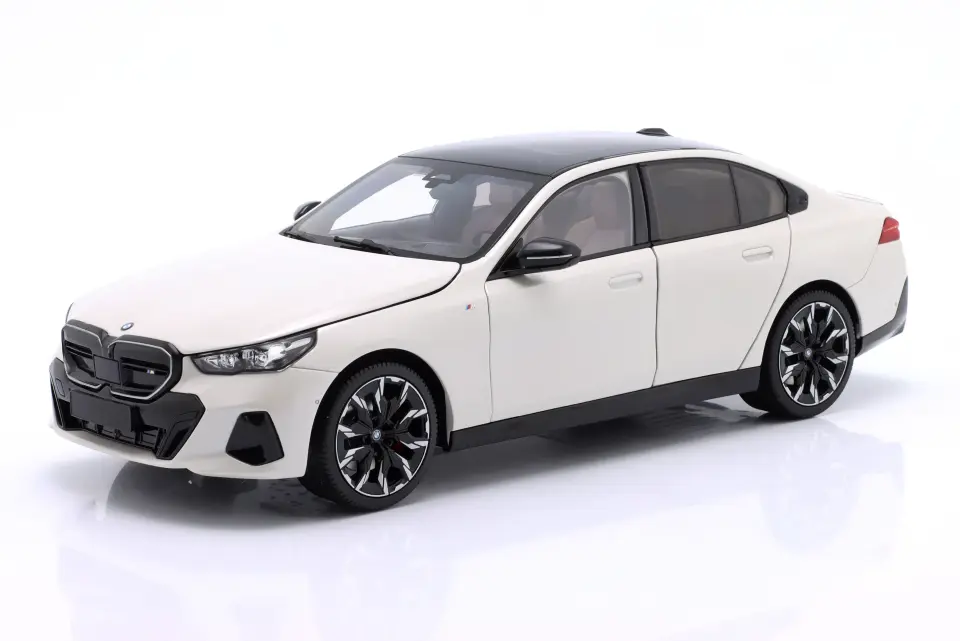 MINICHAMPS BMW İ5 (G60) 2023 1:18
