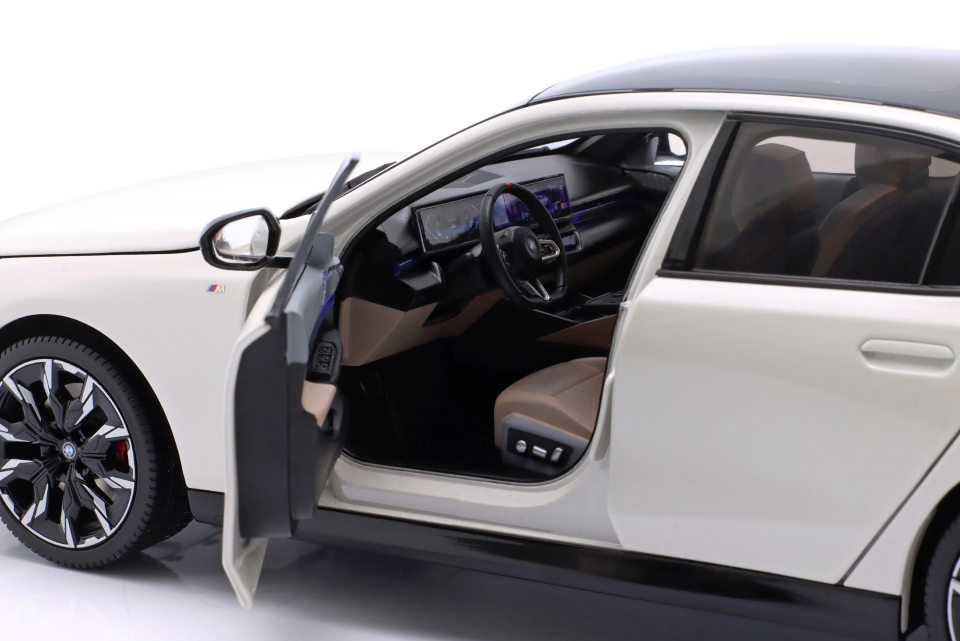 MINICHAMPS BMW İ5 (G60) 2023 1:18