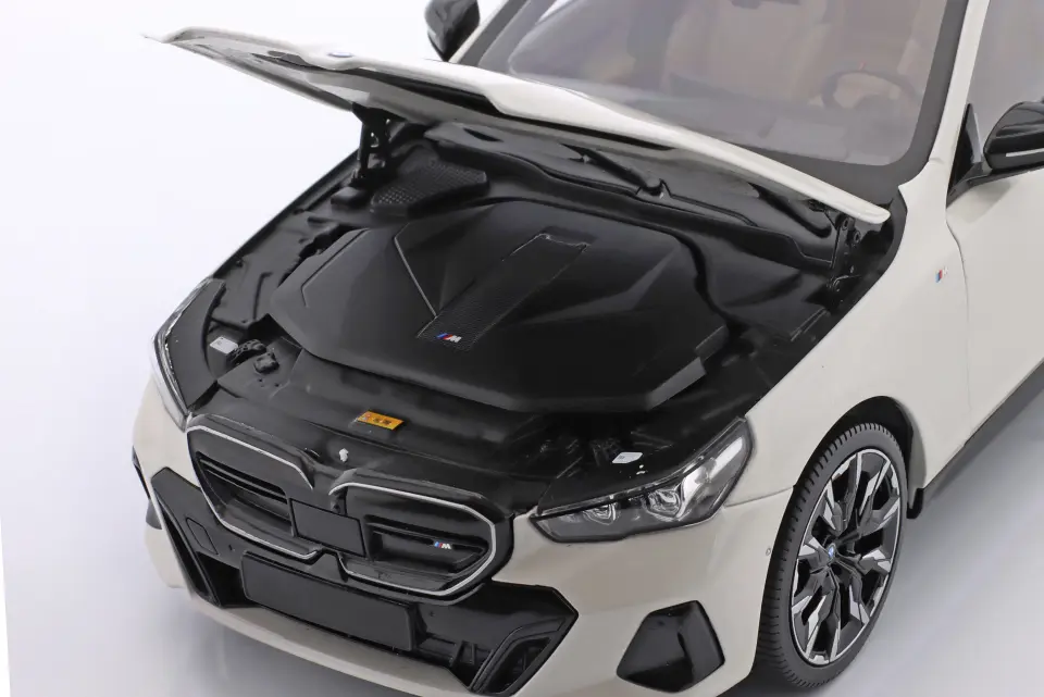 MINICHAMPS BMW İ5 (G60) 2023 1:18