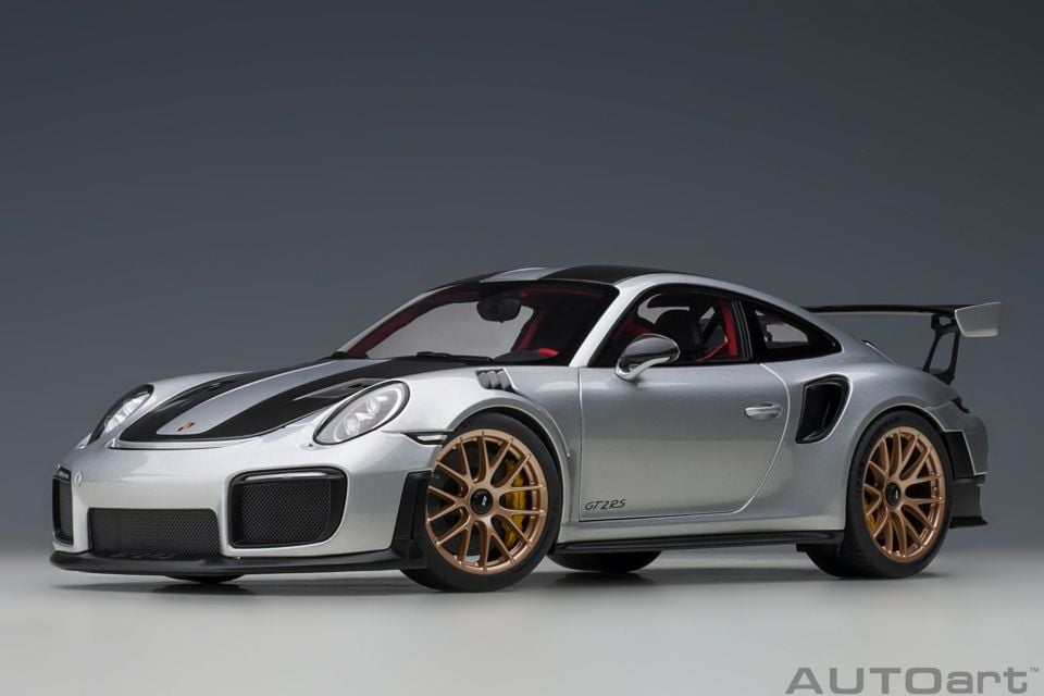 AUTO ART PORSCHE 911 GT2 RS (78174) 1:18