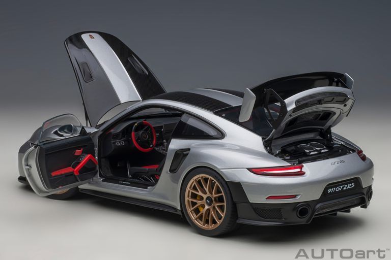 AUTO ART PORSCHE 911 GT2 RS (78174) 1:18