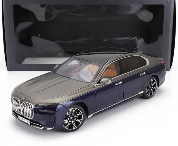 1:18 Minichamps 2023 BMW 7 SERIES i7 xDRIVE60