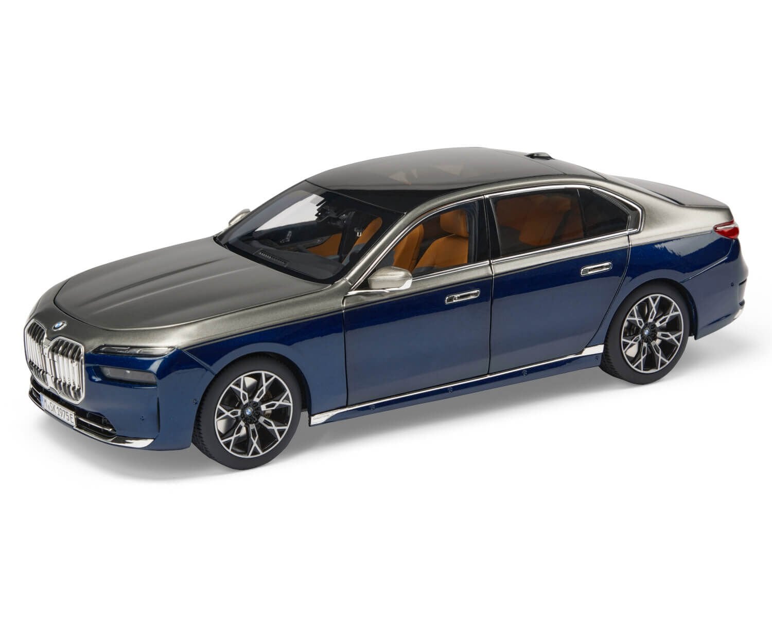 MINICHAMPS BMW İ7 (G70) TWO TONE OXIDE GRAY BLUE 1:18 DEALER VERSION