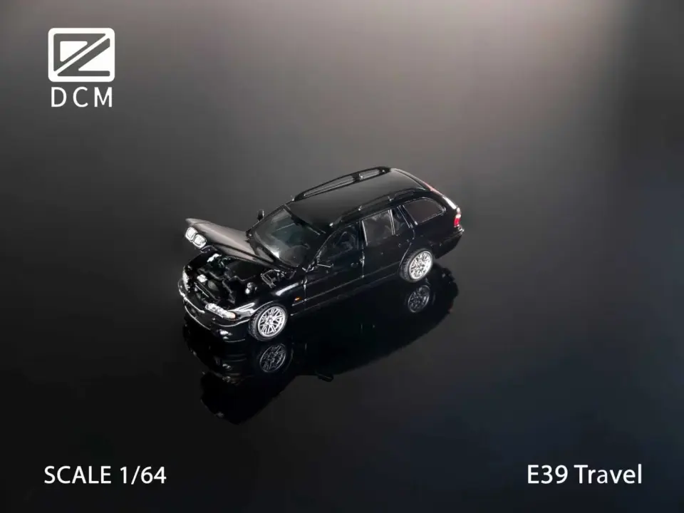 DCM BMW E39 TOURING BLACK 1:64