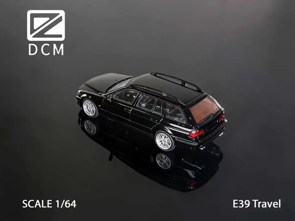 DCM BMW E39 TOURING BLACK 1:64