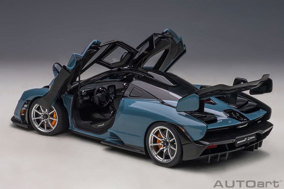 AUTOART MCLAREN SENNA (76077) 1:18