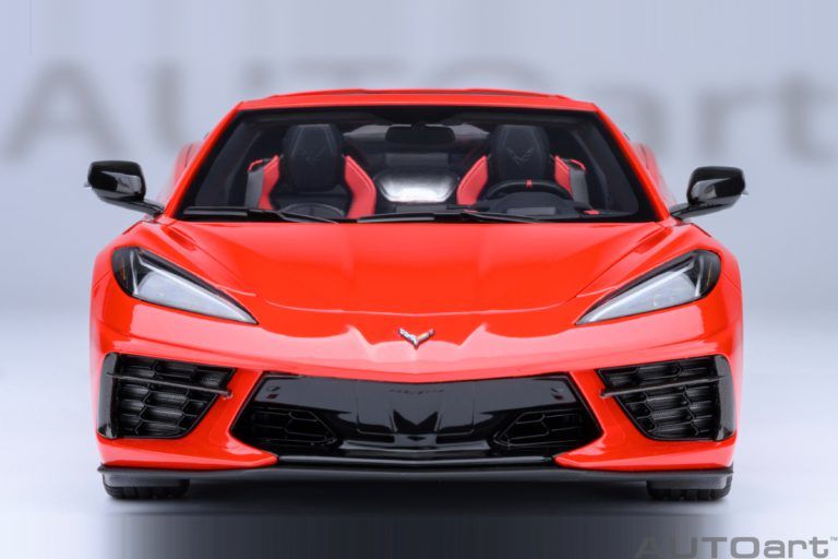 AUTOART CHEVROLET CORVETTE C8 STINGRAY Z51 1:18