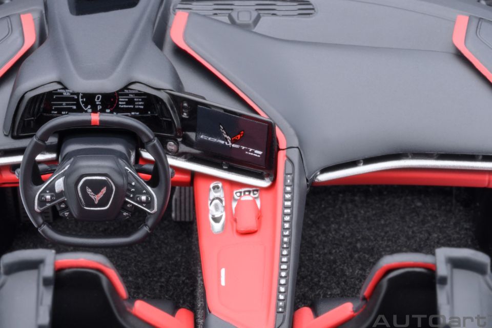 AUTOART CHEVROLET CORVETTE C8 STINGRAY Z51 1:18