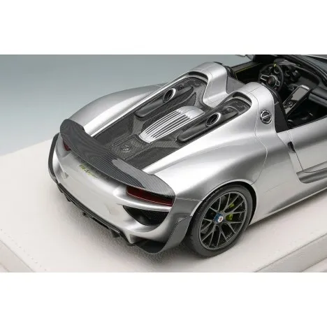 Porsche 918 Spyder Weissach package 1/18 Make-Up