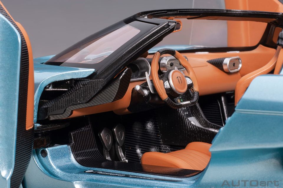 AUTOART KOENIGSEGG AGERA RS 1:18