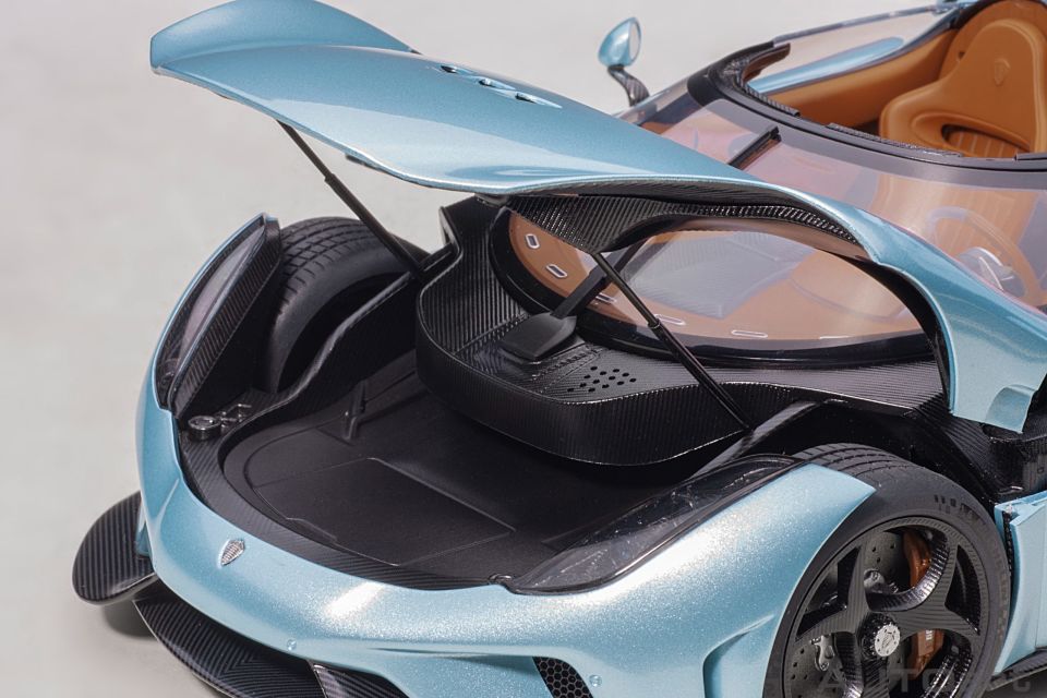 AUTOART KOENIGSEGG AGERA RS 1:18