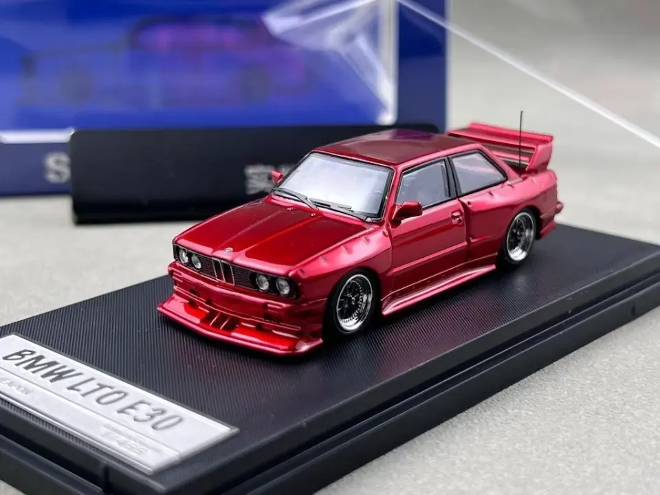 STREET WEAPON BMW LTO E30 RED 1:64