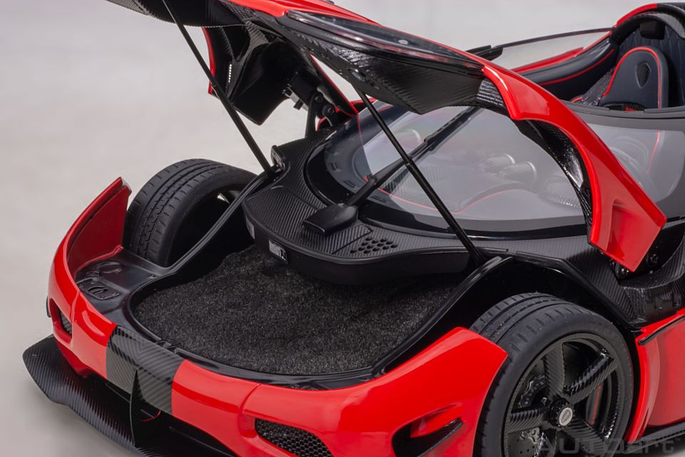 AUTOART KOENIGSEGG AGERA RS (79022) 1:18