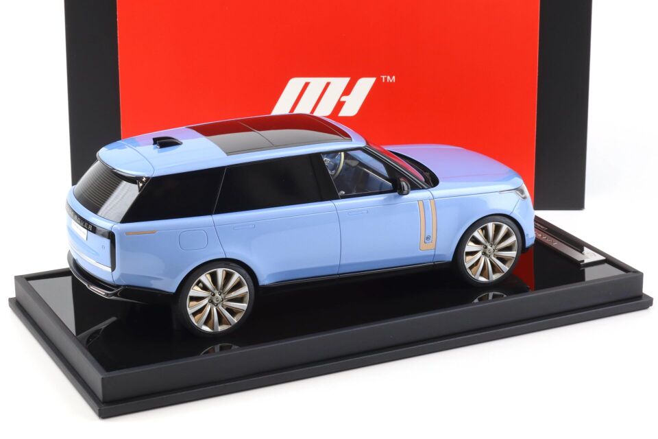 MOTORHELIX/LCD RANGE ROVER AUTOBIOGRAPHY 2023 1:18 LIMITED 66