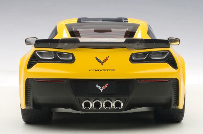 AUTOART CHEVROLET CORVETTE C7 ZR1 (71260) 1:18