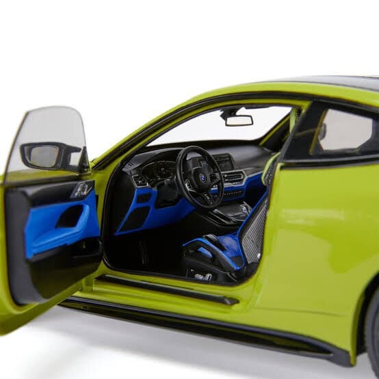 Minichamps- BMW - 4-SERIES M4 (G82) 2020 1:18