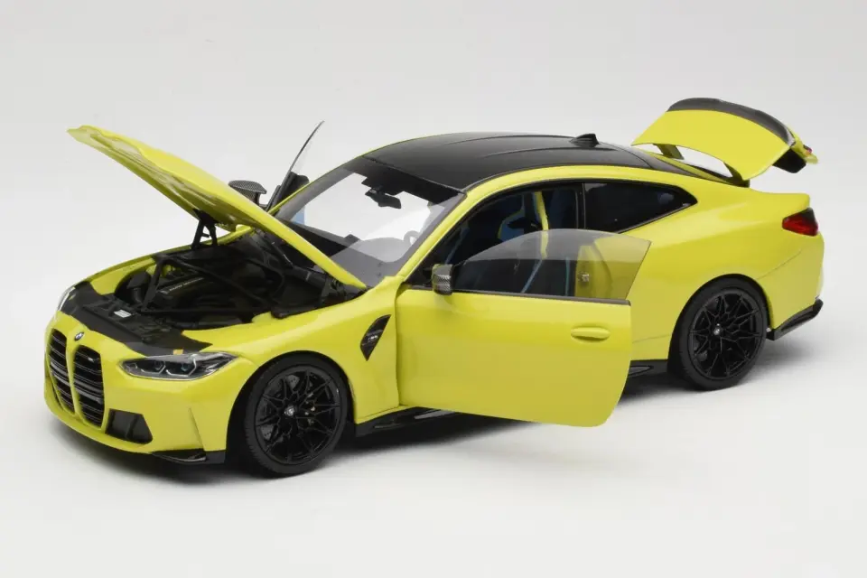 MINICHAMPS BMW -M4 (G82) SAO PAULO YELLOW 2020 1:18 DEALER VERSION