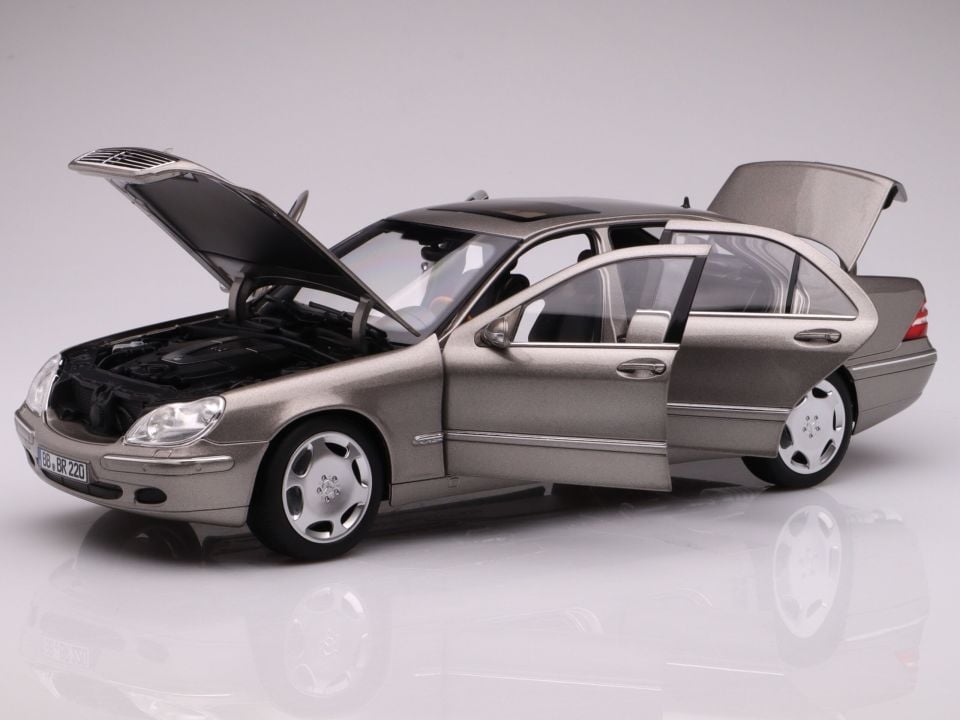NOREV MERCEDES BENZ S600 (V220) 2005 1:18 (B66040660)