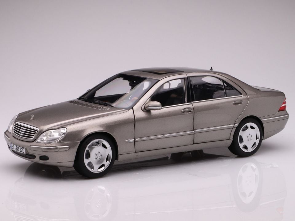 NOREV MERCEDES BENZ S600 (V220) 2005 1:18 (B66040660)