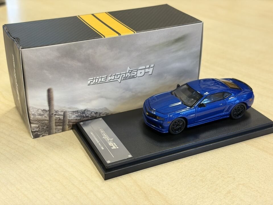 FINEWORKS64 CHEVROLET CAMARO 1:64