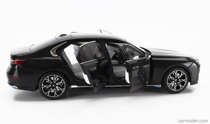 1:18 Minichamps 2023 BMW i7 Limousine (G70)