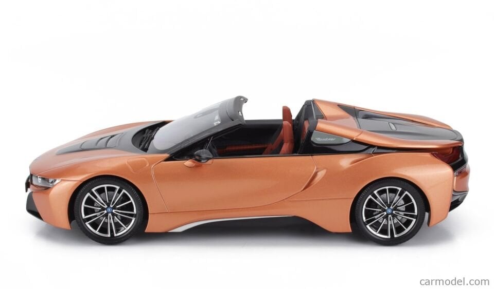 Minichamps- BMW - i8 HYBRID ROADSTER (i15) 2018