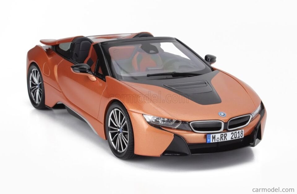 1/18 MINICHAMPS - BMW - i8 HYBRID ROADSTER (i15) 2018