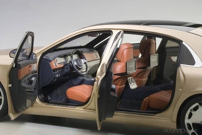 AUTOART 1:18 Mercedes Maybach s600