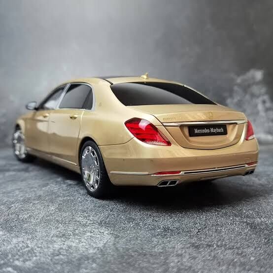 AUTOART 1:18 Mercedes Maybach s600
