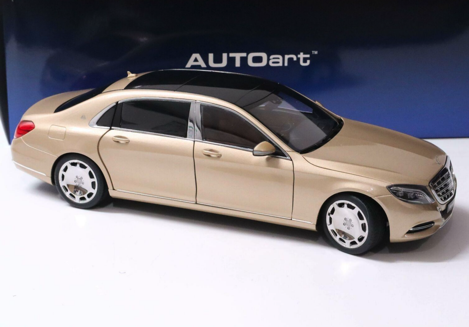 AUTOART 1:18 Mercedes Maybach s600