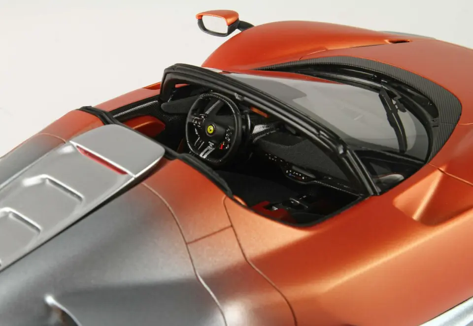 BBR FERRARI SP3 DAYTONA SEAT ORANGE/TITANIUM GREY 1:18