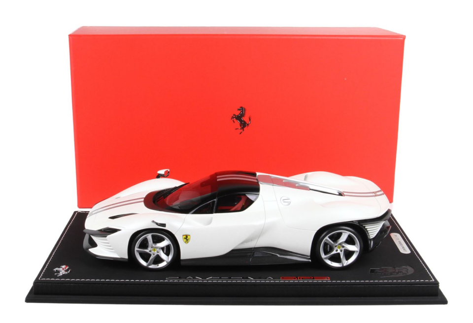 BBR FERRARI DAYTONA SP3 ICONA SERIES MATT ITALIA WHITE 1:18