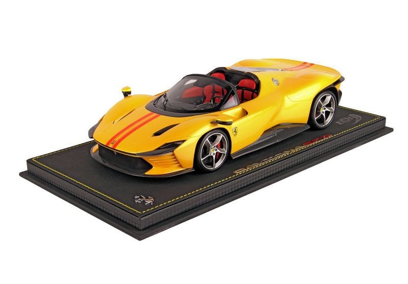 BBR FERRARI SP3 DAYTONA GIALLO TRISTRATO 1:18