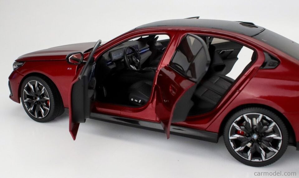Minichamps 2023 BMW i5 G60 Fire red 1:18