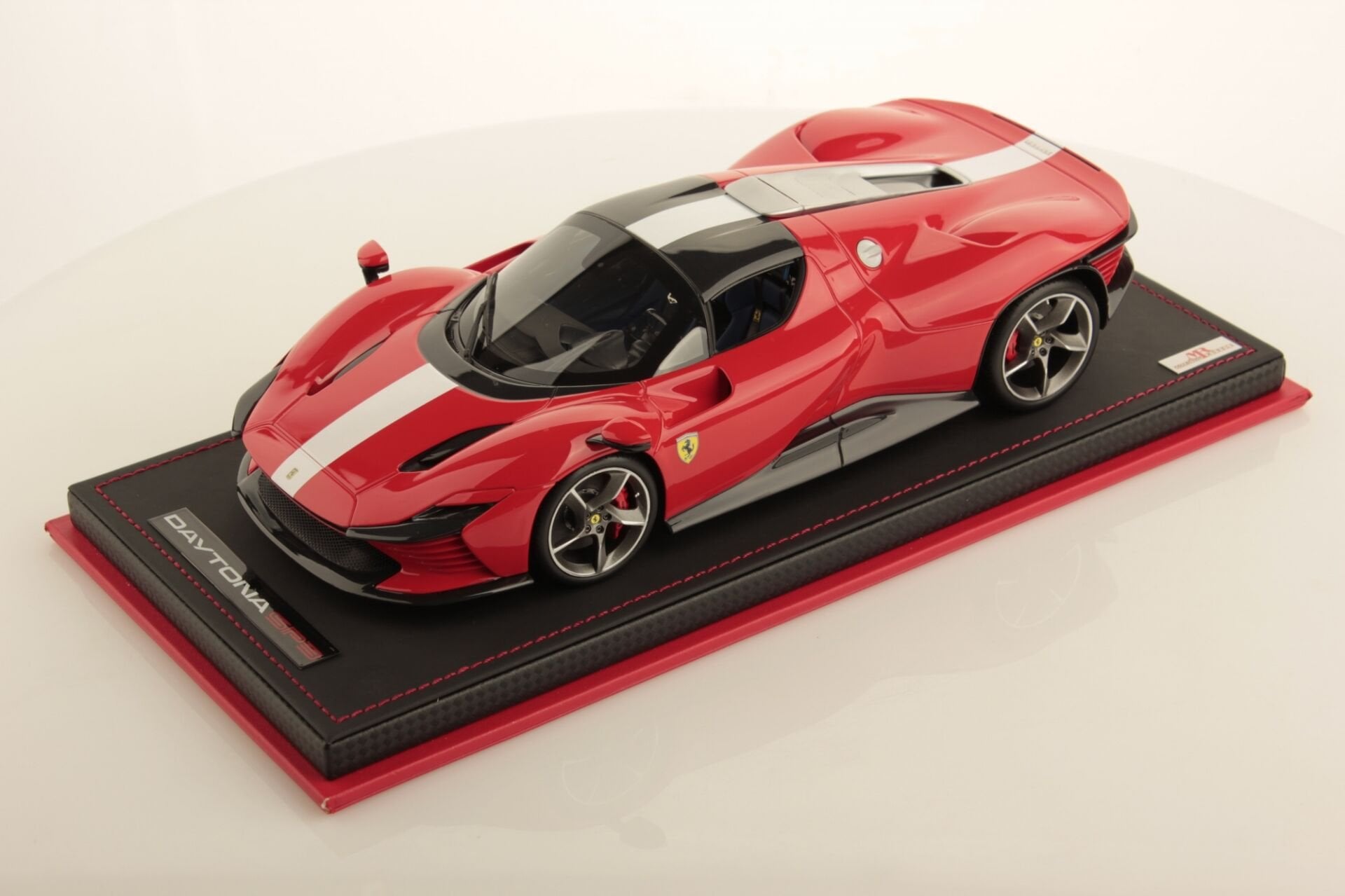 MR COLLECTION FERRARI DAYTONA SP3 ROSSO SCUDERIA 1:18