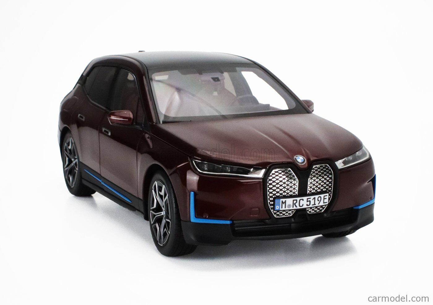 Minichamps - BMW - iX-SERIES SUV 2023 1:18