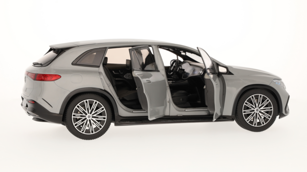 NZG MERCEDES BENZ AMG EQS SUV X296 2022 1:18 (B66960591)