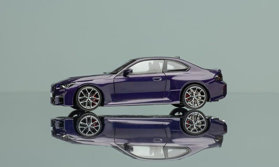 Minichamps 2024 BMW M2 Coupe (G87) Twilight Violet 1:18