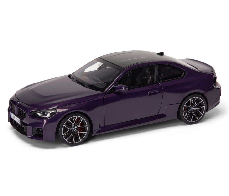 MINICHAMPS BMW M2 COUPE (G87) TWILIGHT VIOLET 2024 1:18 DEALER VERSION