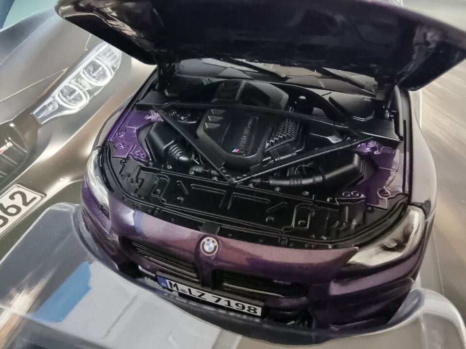 Minichamps 2024 BMW M2 Coupe (G87) Twilight Violet 1:18