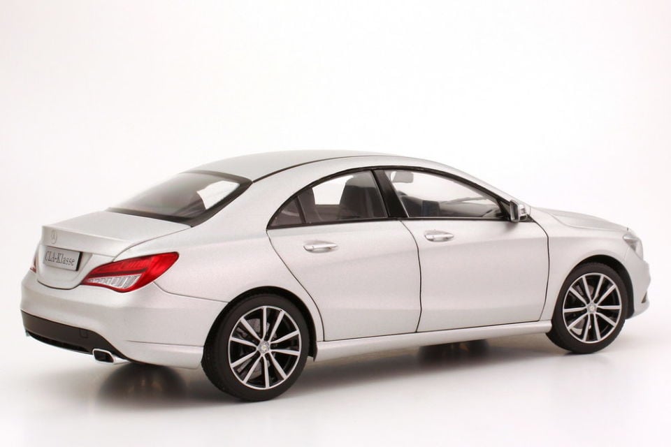 NOREV MERCEDES BENZ CLA KLASSE (C117) 2013 1:18 (B66960130)