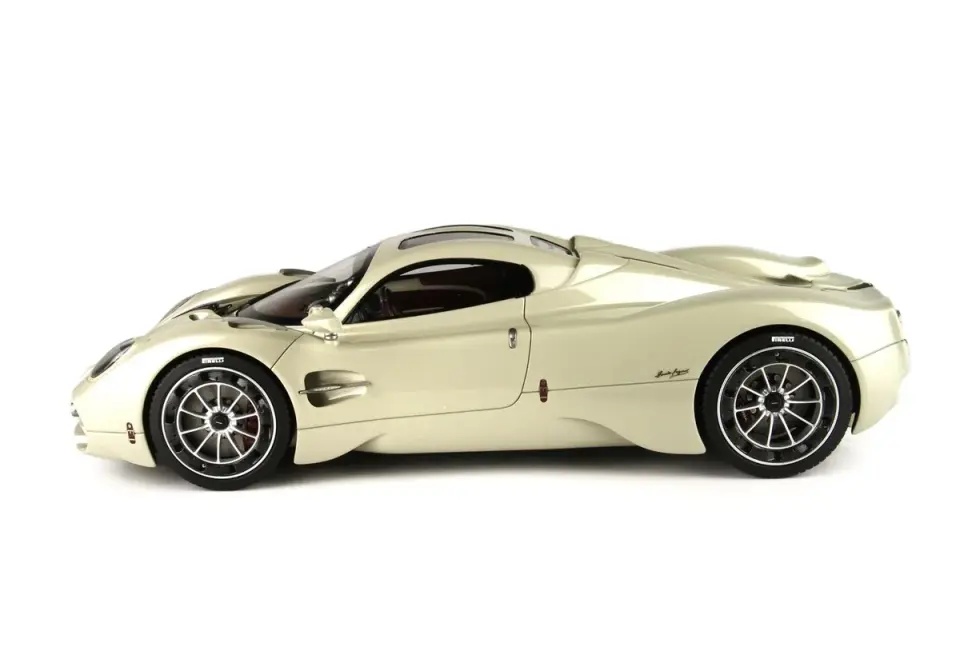 BBR PAGANI UTOPIA GRIGIO RINASCIMENTO 1:18