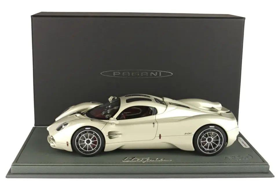BBR PAGANI UTOPIA GRIGIO RINASCIMENTO 1:18