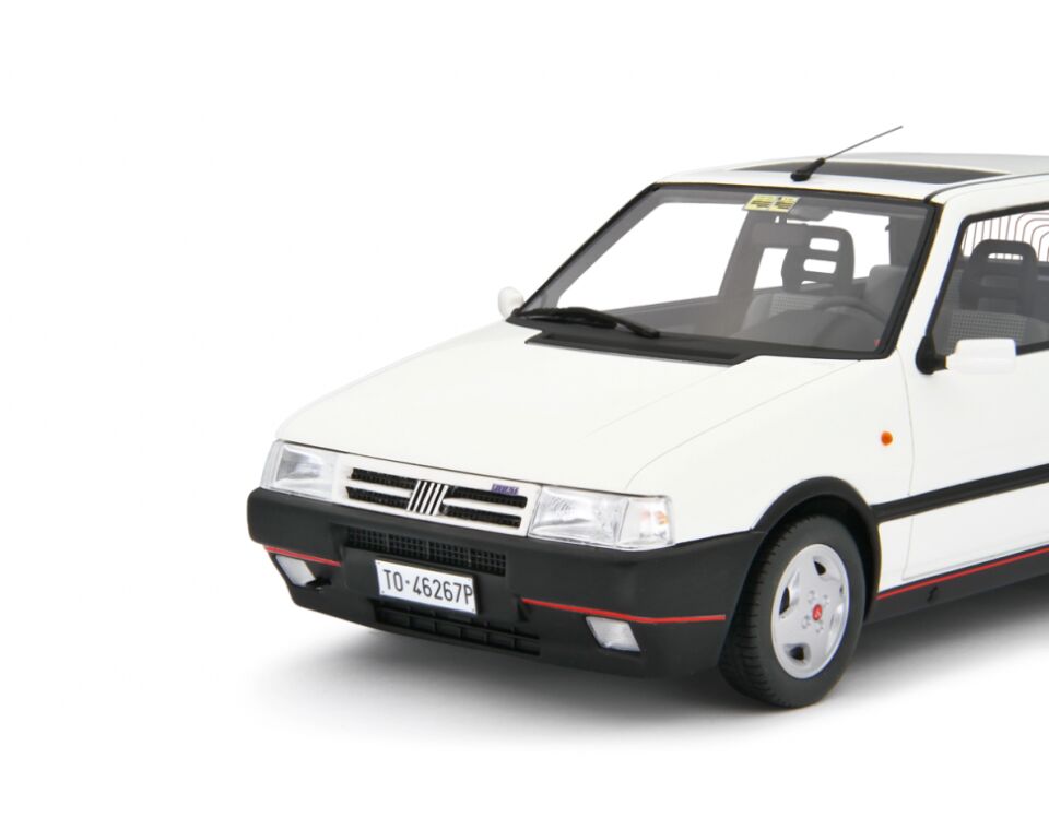 LAUDORACING 1:18 Fiat Uno Turbo i.e. 1.4 1990