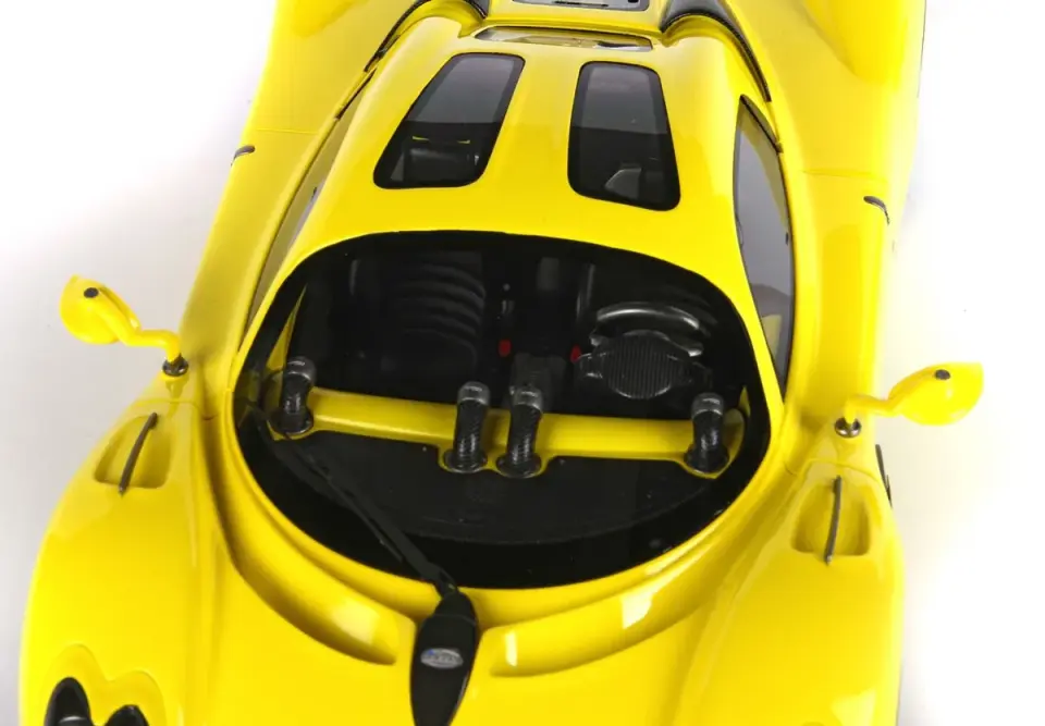BBR PAGANI UTOPIA YELLOW 1:18