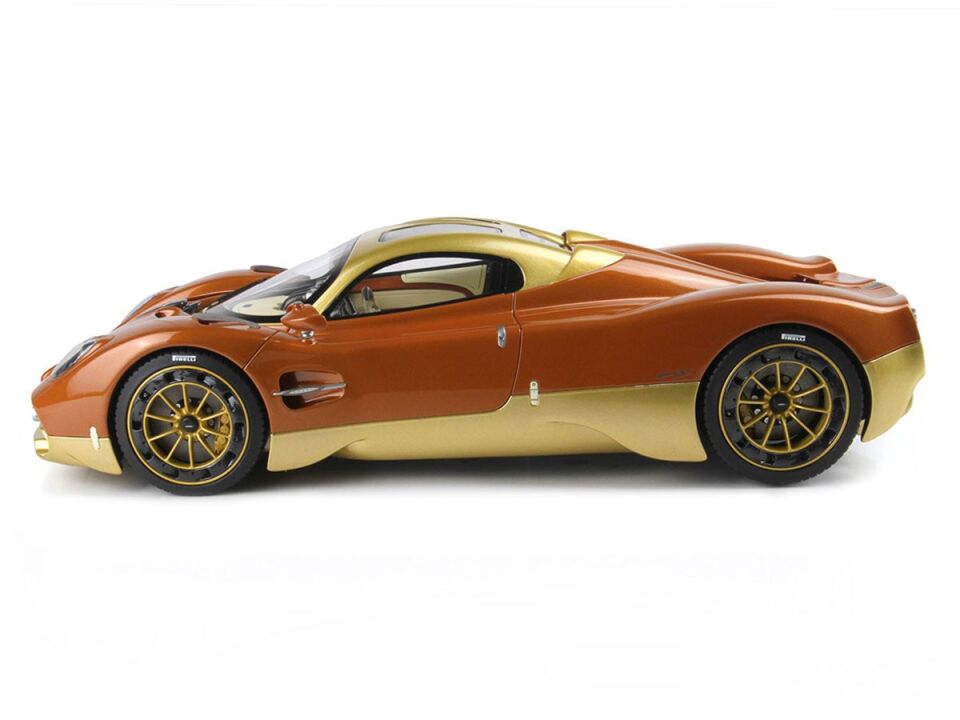 BBR PAGANI UTOPIA BRONZE 1:18